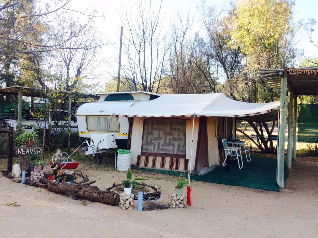 Kalahari Camelthorn Guesthouse And Camping Askham 客房 照片